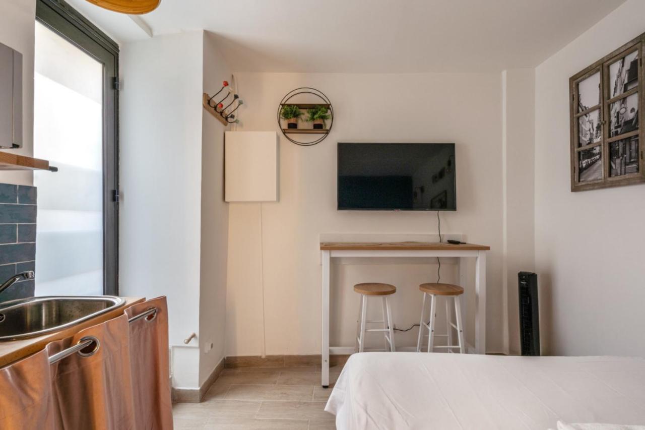 Studio In The Marais District - Paris - Welkeys Appartamento Esterno foto